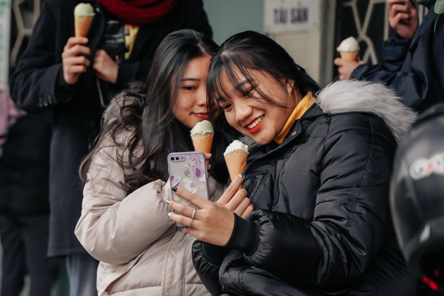 Mien Bac chuyen ret trong ngay Valentine, Ha Noi 14 do C hinh anh