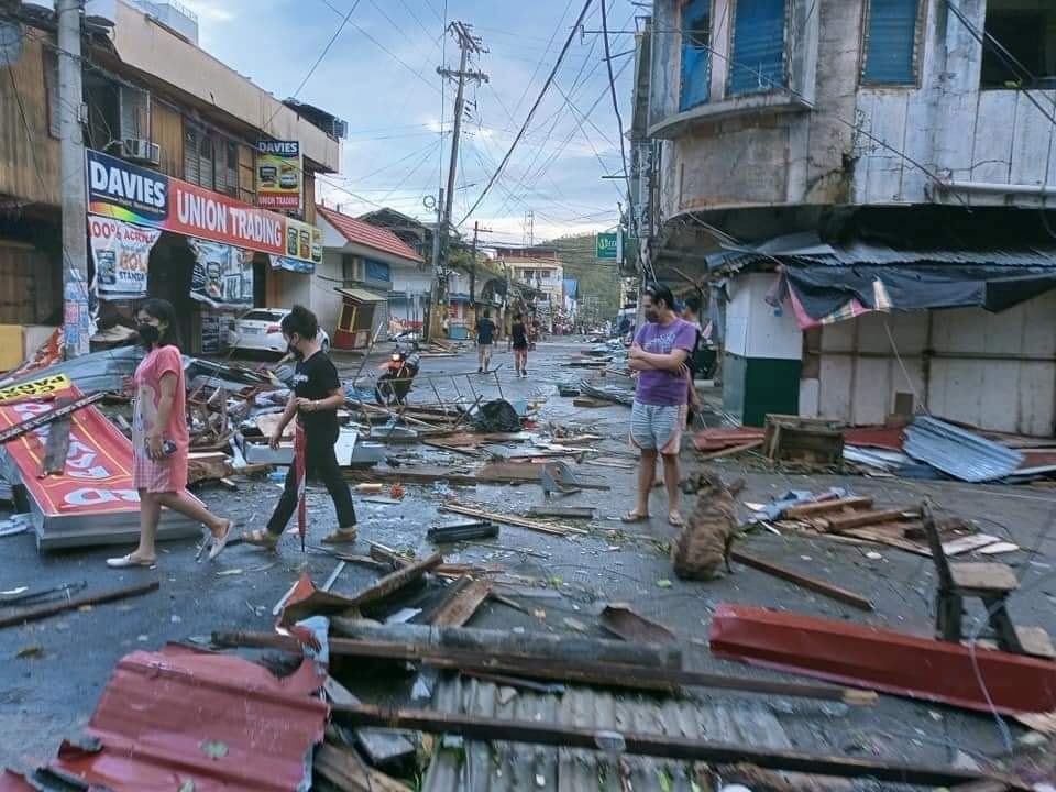 sieu bao Rai tan pha Philippines anh 2