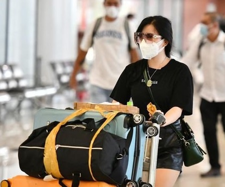 Them dia phuong noi long quy dinh cach ly nguoi ve que hinh anh