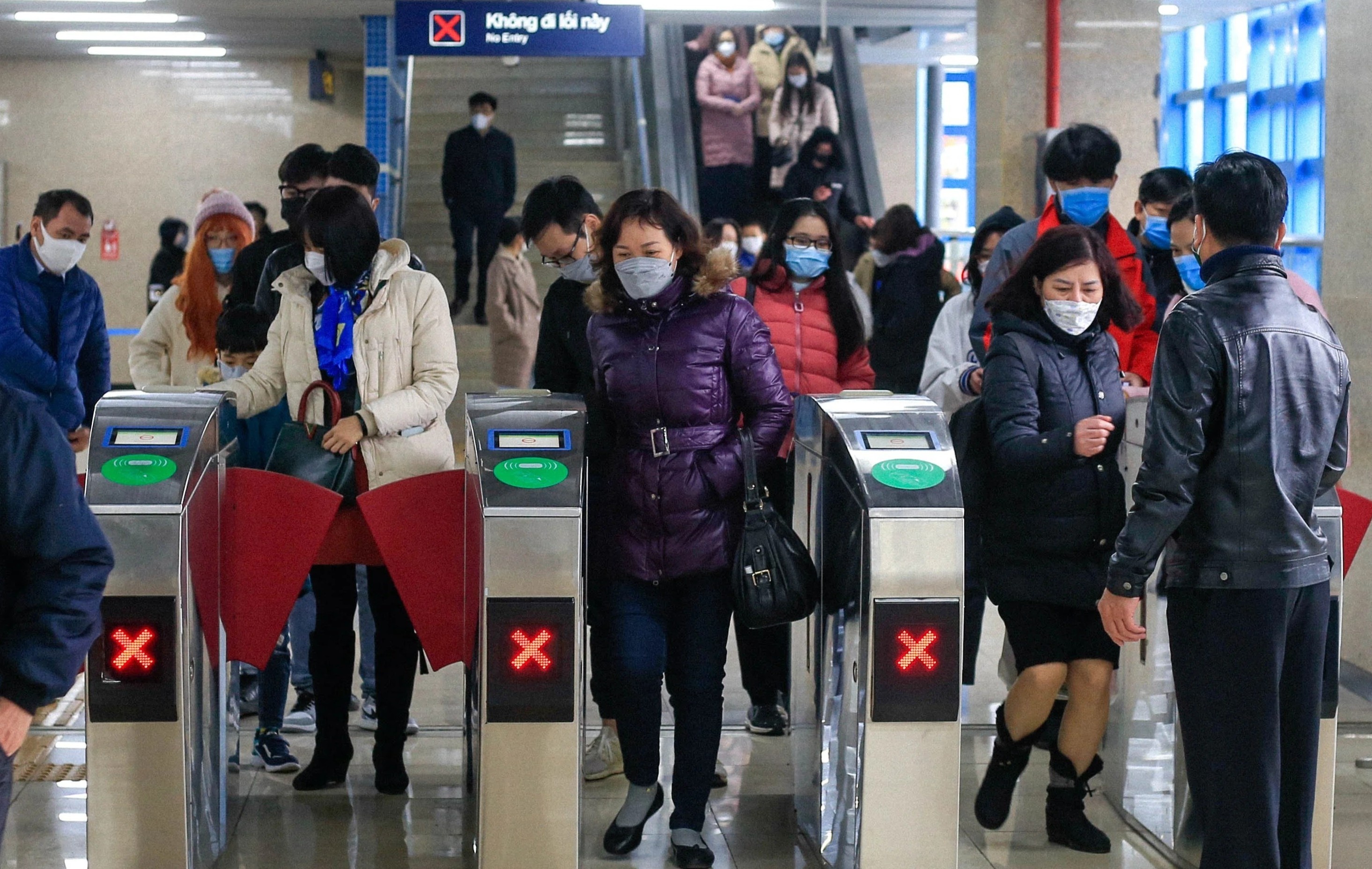 Tau dien Cat Linh don luong khach cao ky luc trong Tet Nguyen dan hinh anh