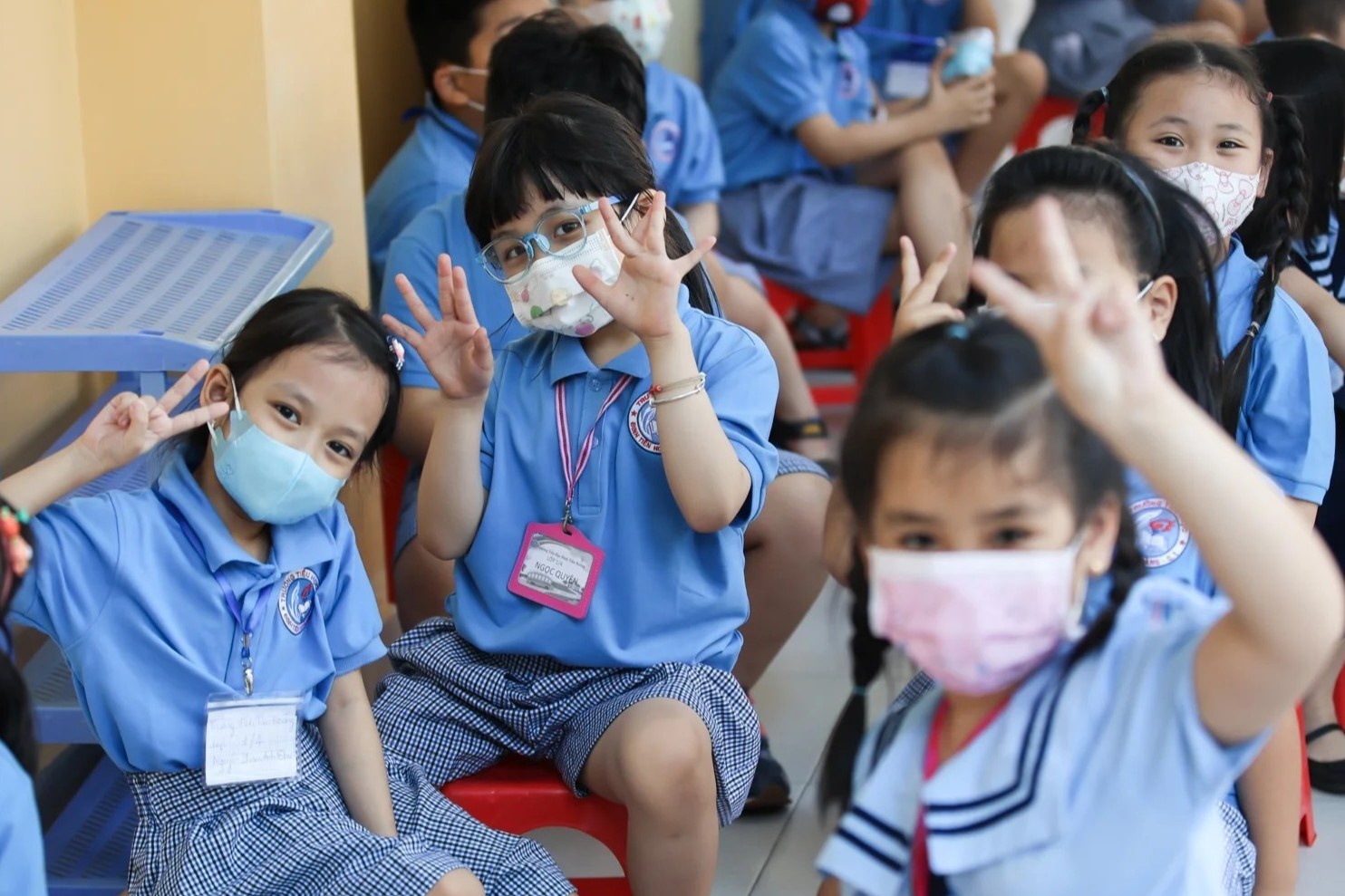 Phu huynh Ha Noi 'nong ruot' khi thay tre TP.HCM toi truong hinh anh