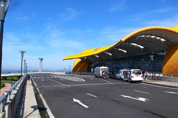 Hon 4.300 ty dong nang cap san bay Lien Khuong hinh anh