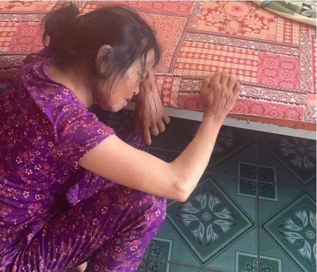 hoc sinh chet duoi anh 3