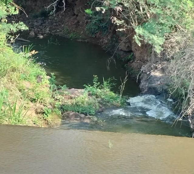 Ba hoc sinh chung lop chet duoi thuong tam hinh anh