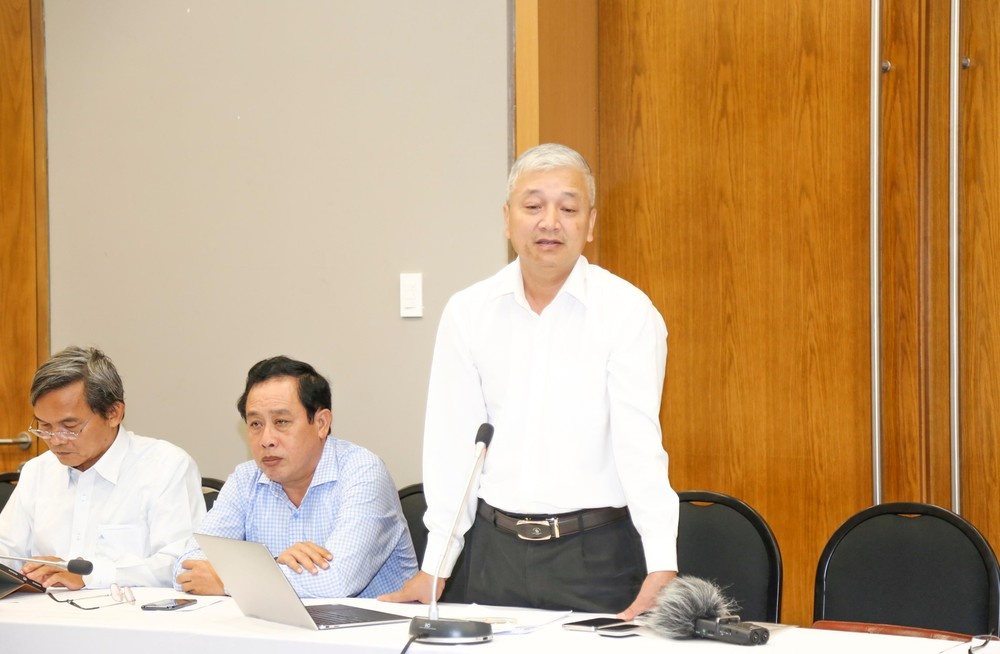 62 nhan vien y te Binh Dinh xin nghi viec anh 1