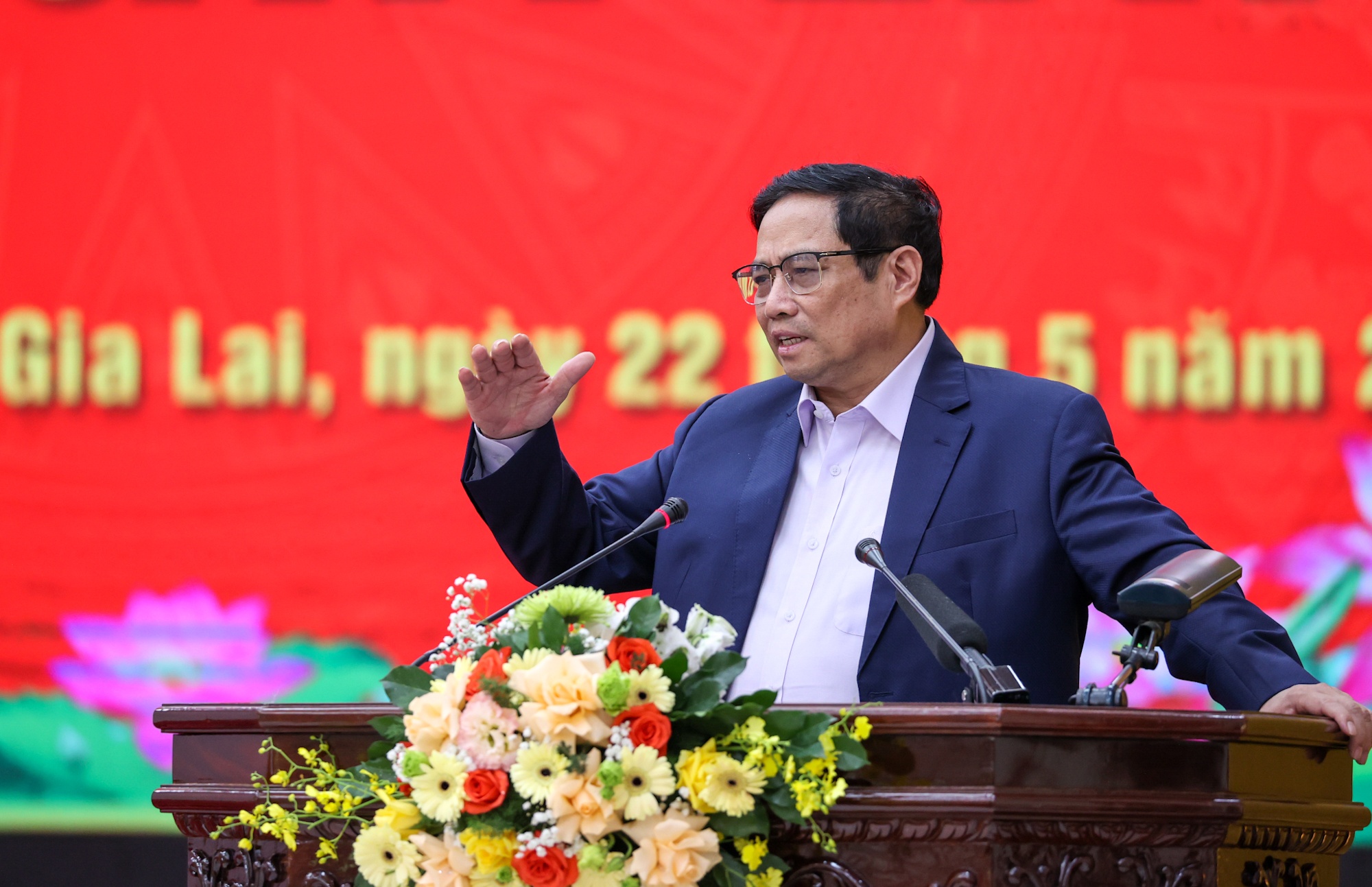 Thu tuong lam viec voi Gia Lai anh 1