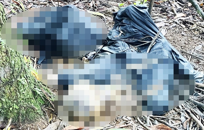 Phat hien thi the nam gioi dang phan huy trong rung o Da Lat hinh anh