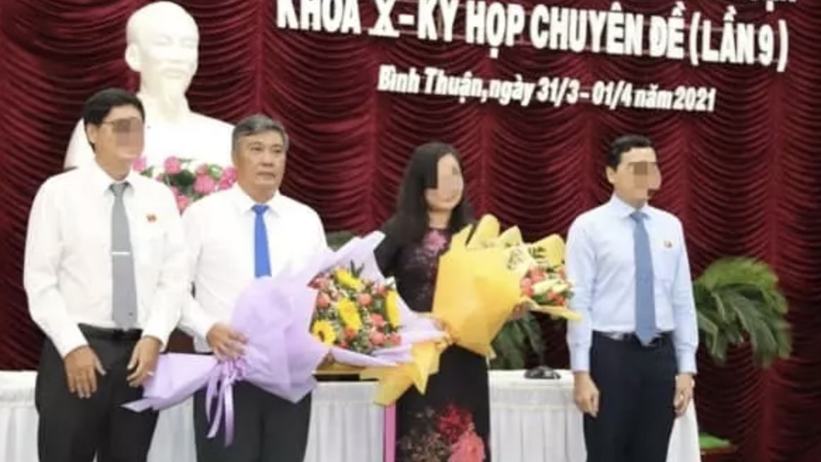 Pho chu tich tinh Binh Thuan cung 2 nguyen giam doc so bi ky luat hinh anh