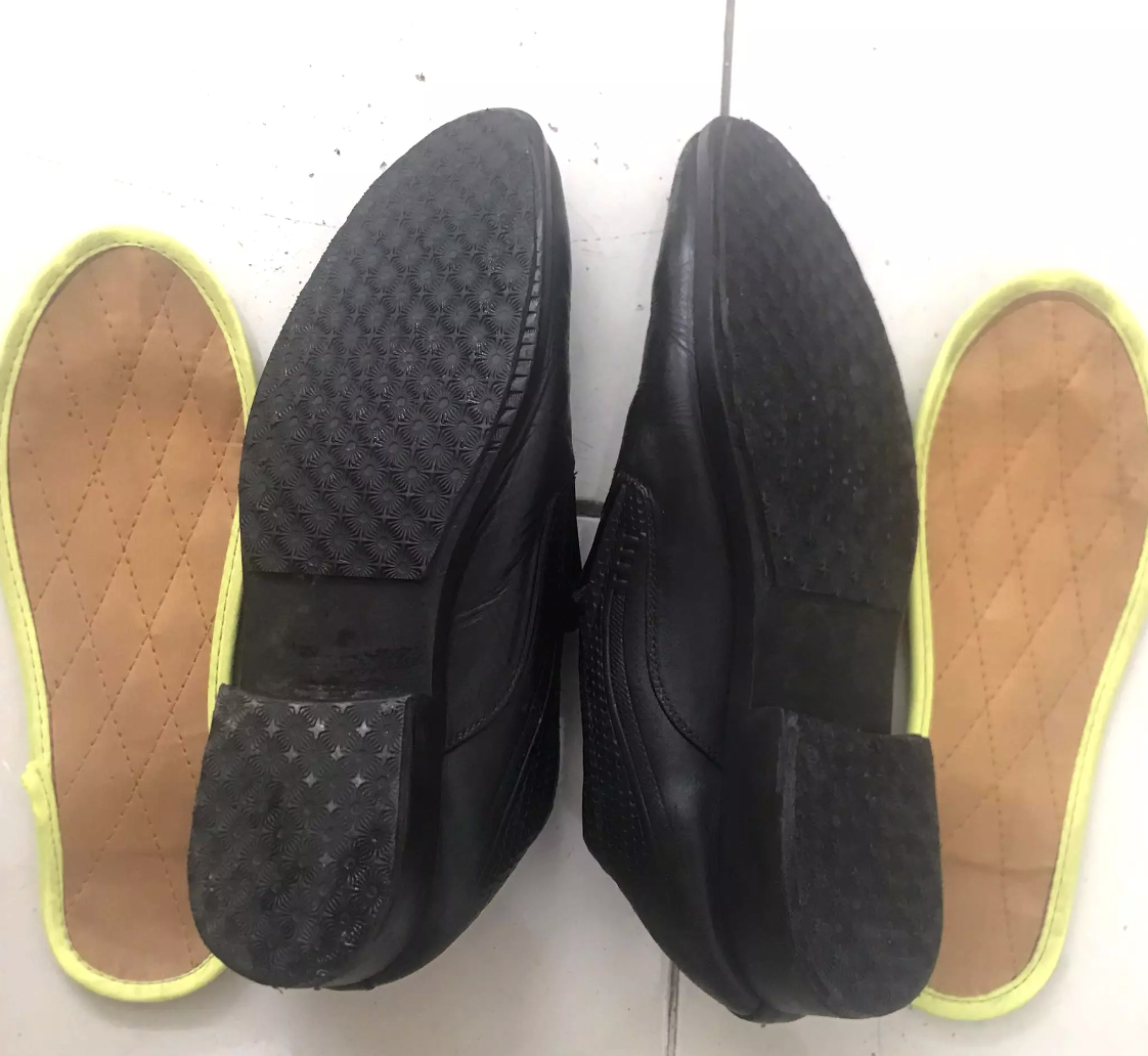 Sau loi moi danh giay, nguoi dan ong bi ‘chem’ 400.000 dong hinh anh