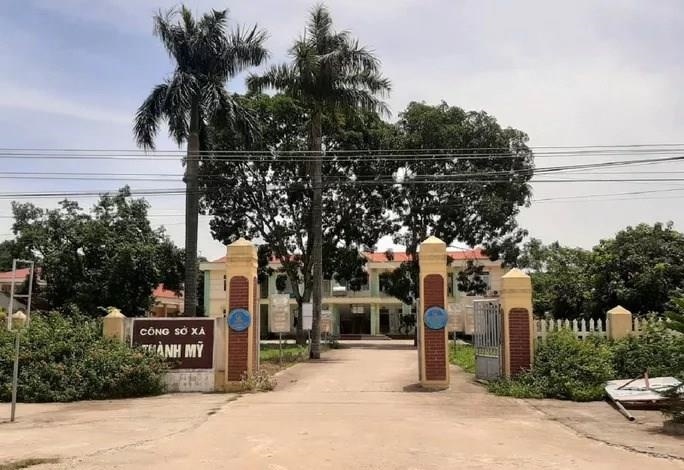 chu tich xa bi danh ghen anh 3