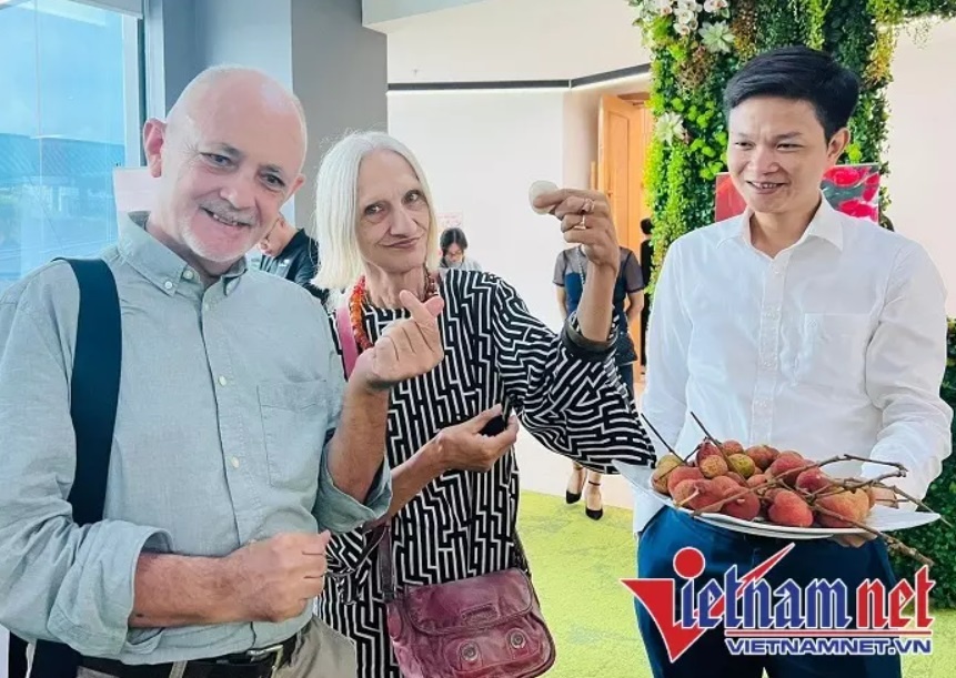 Them nhieu 'su gia' dua vai thieu Viet vuon ra the gioi hinh anh