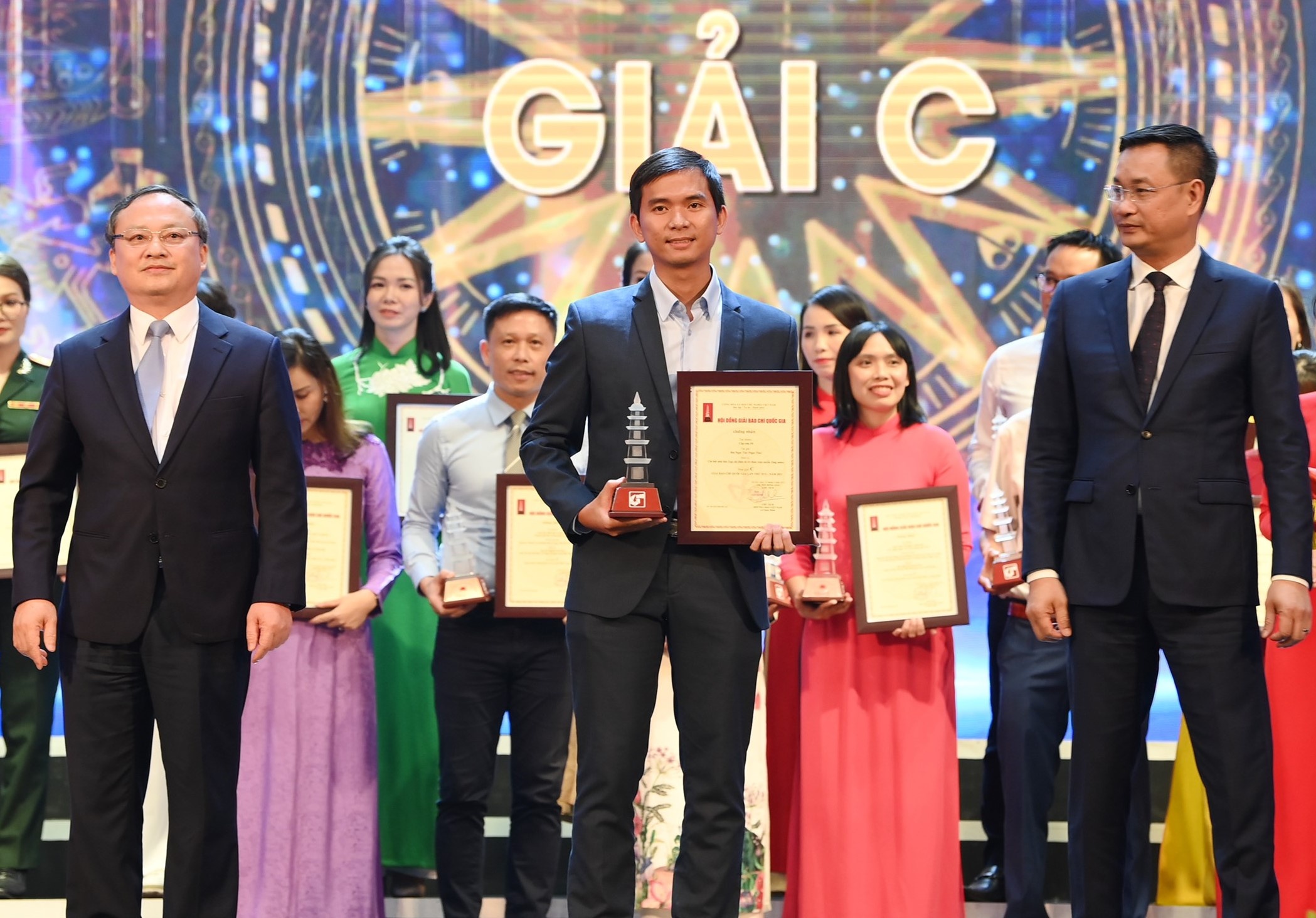 Zing News doat giai C Giai Bao chi Quoc gia hinh anh