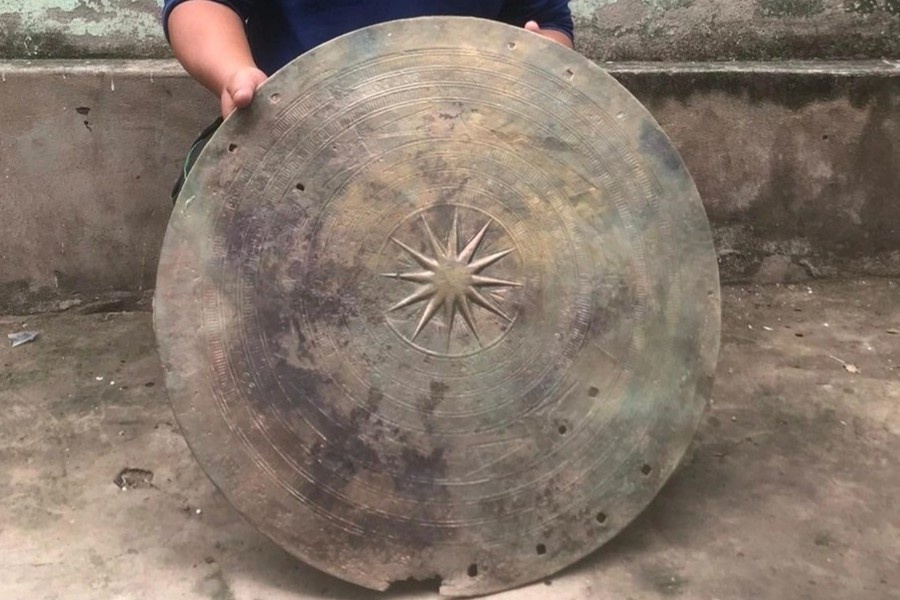 Cao luoi tren song Hau, ngu dan tim duoc mat trong dong 2.300 nam tuoi hinh anh