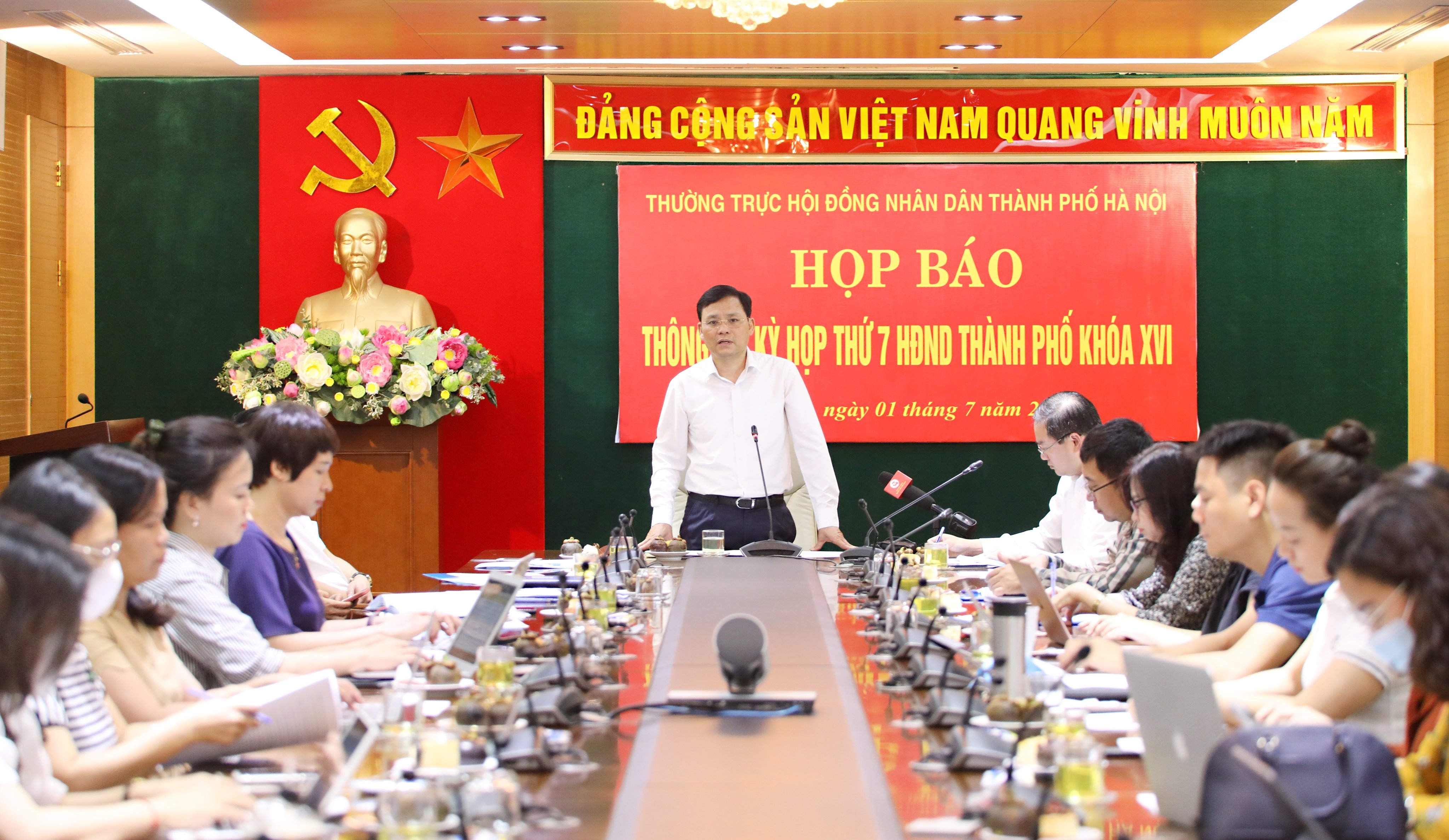 ky hop HDND Ha Noi anh 1