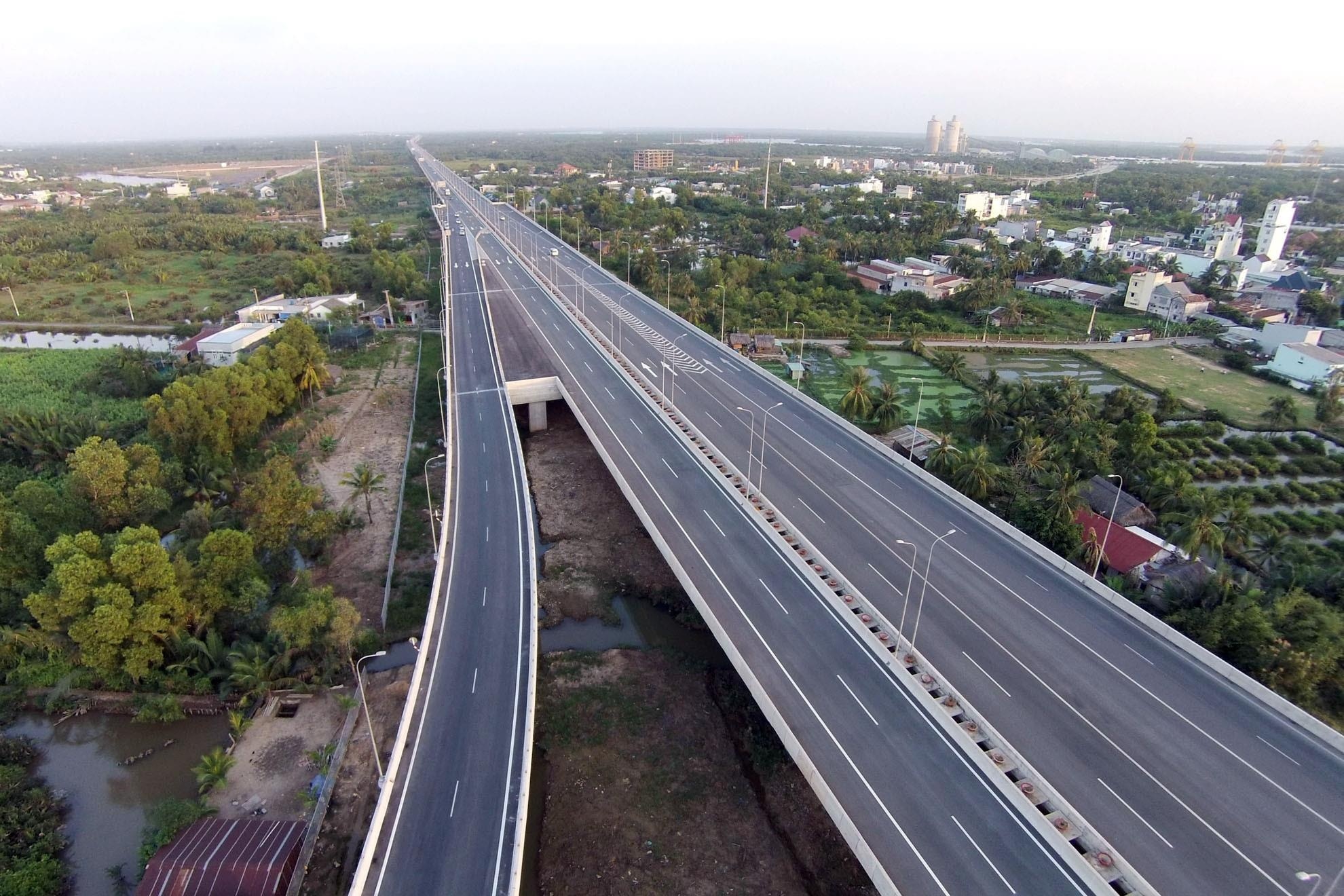 Bi thu Ha Noi: Du an vanh dai 4 rat cap bach hinh anh