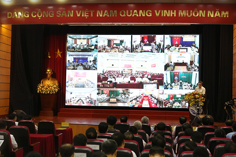 Bo TT&TT so ket cong tac thong tin va truyen thong 6 thang dau nam anh 4