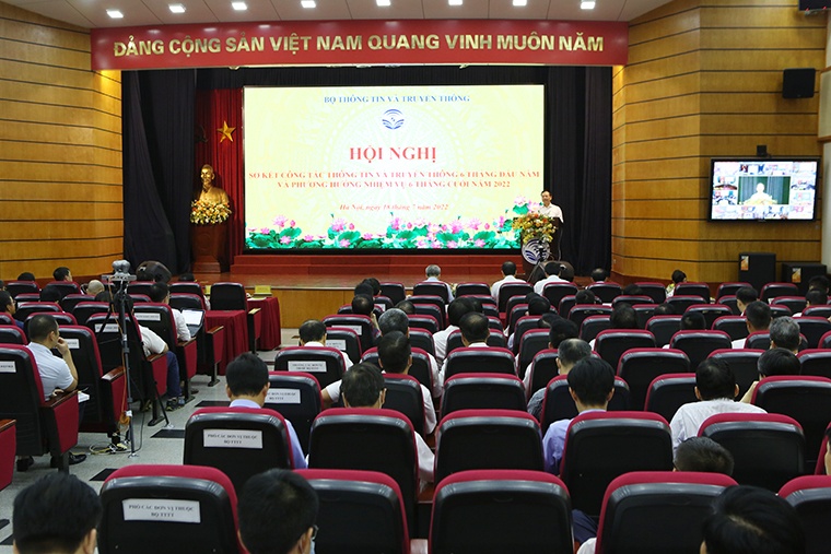 Bo TT&TT so ket cong tac thong tin va truyen thong 6 thang dau nam anh 2