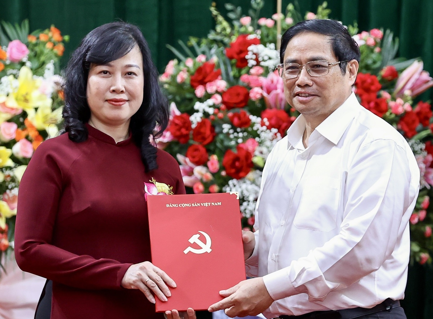 Quyen Bo truong Y te Dao Hong Lan 'rat bat ngo' khi nhan nhiem vu hinh anh