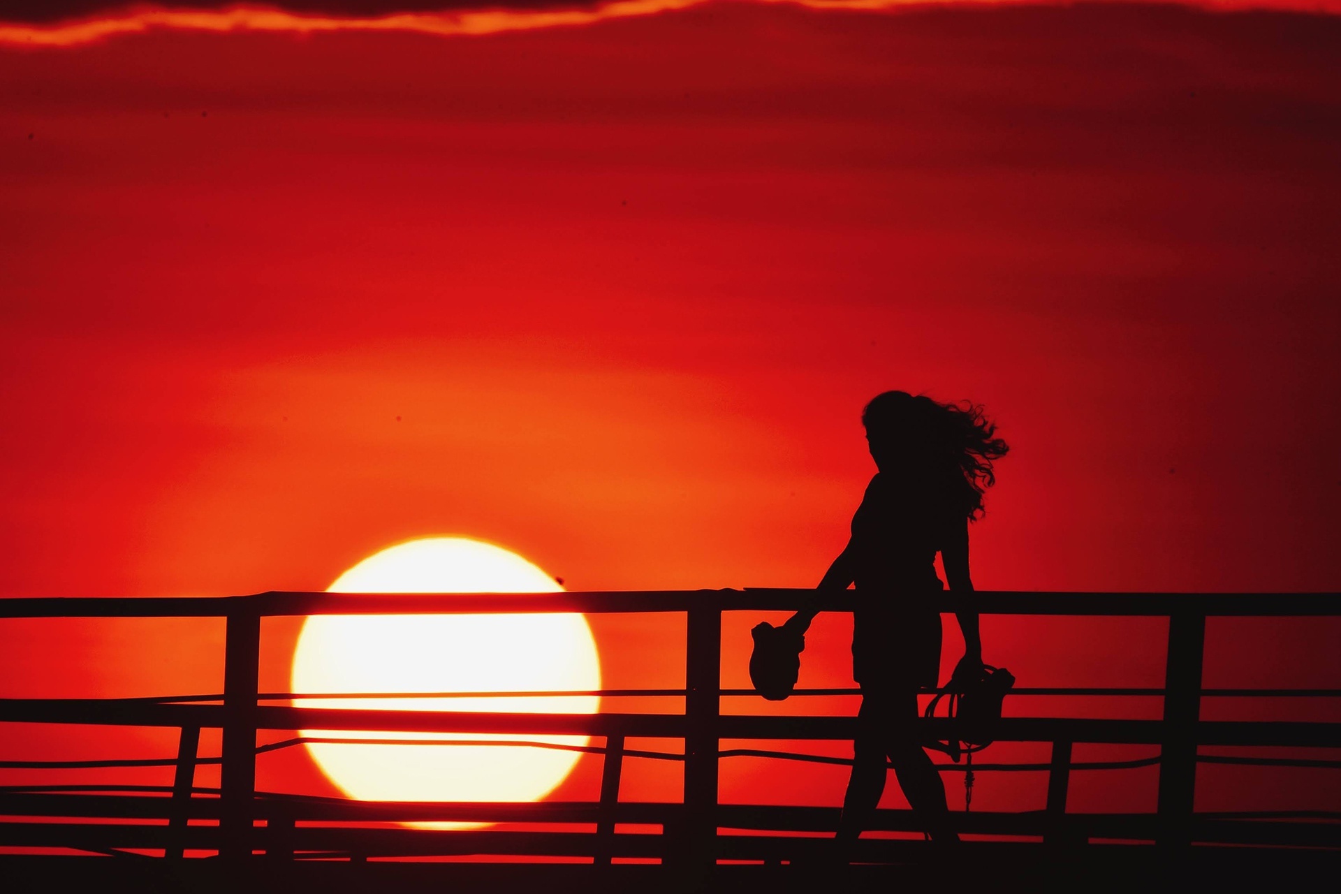 Ha Noi nong dinh diem 38 do C truoc khi don khong khi lanh hinh anh