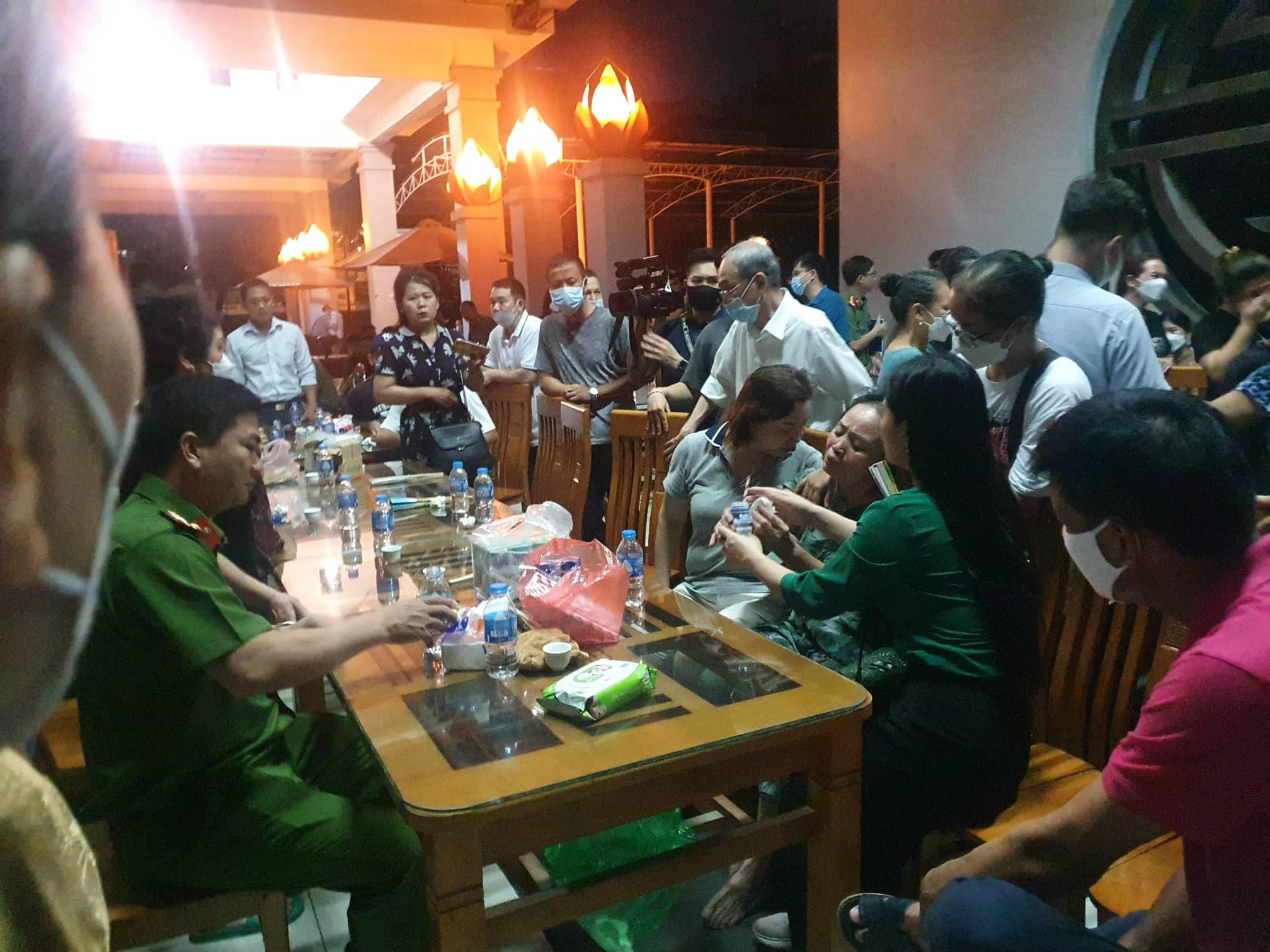 chay quan karoke Ha Noi anh 1