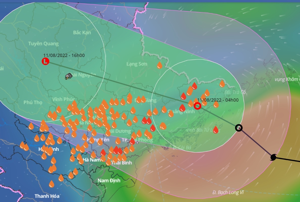 Bao so 2 suy yeu, mien Bac tiep tuc mua lon hinh anh