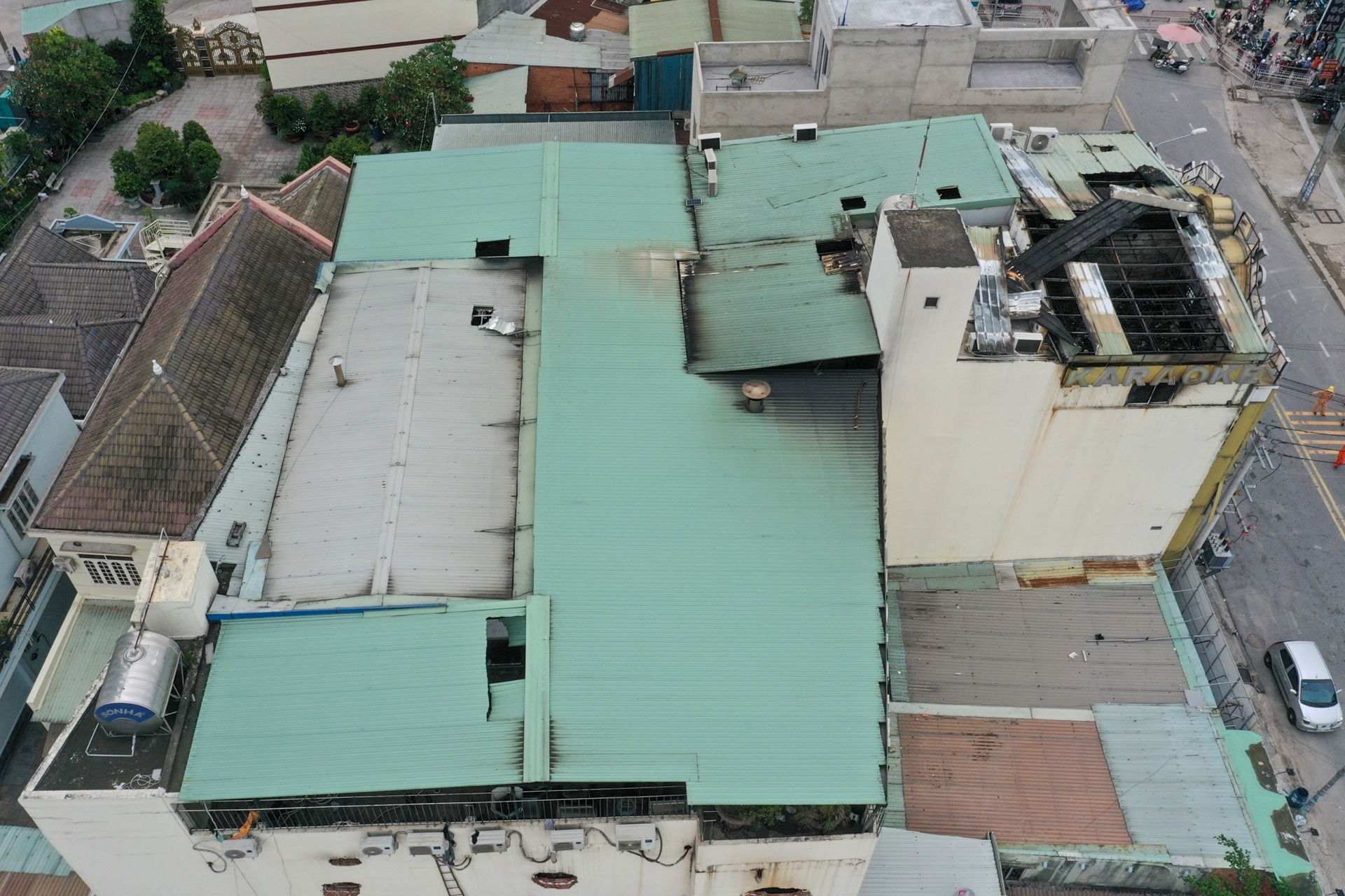 chay quan karaoke anh 4