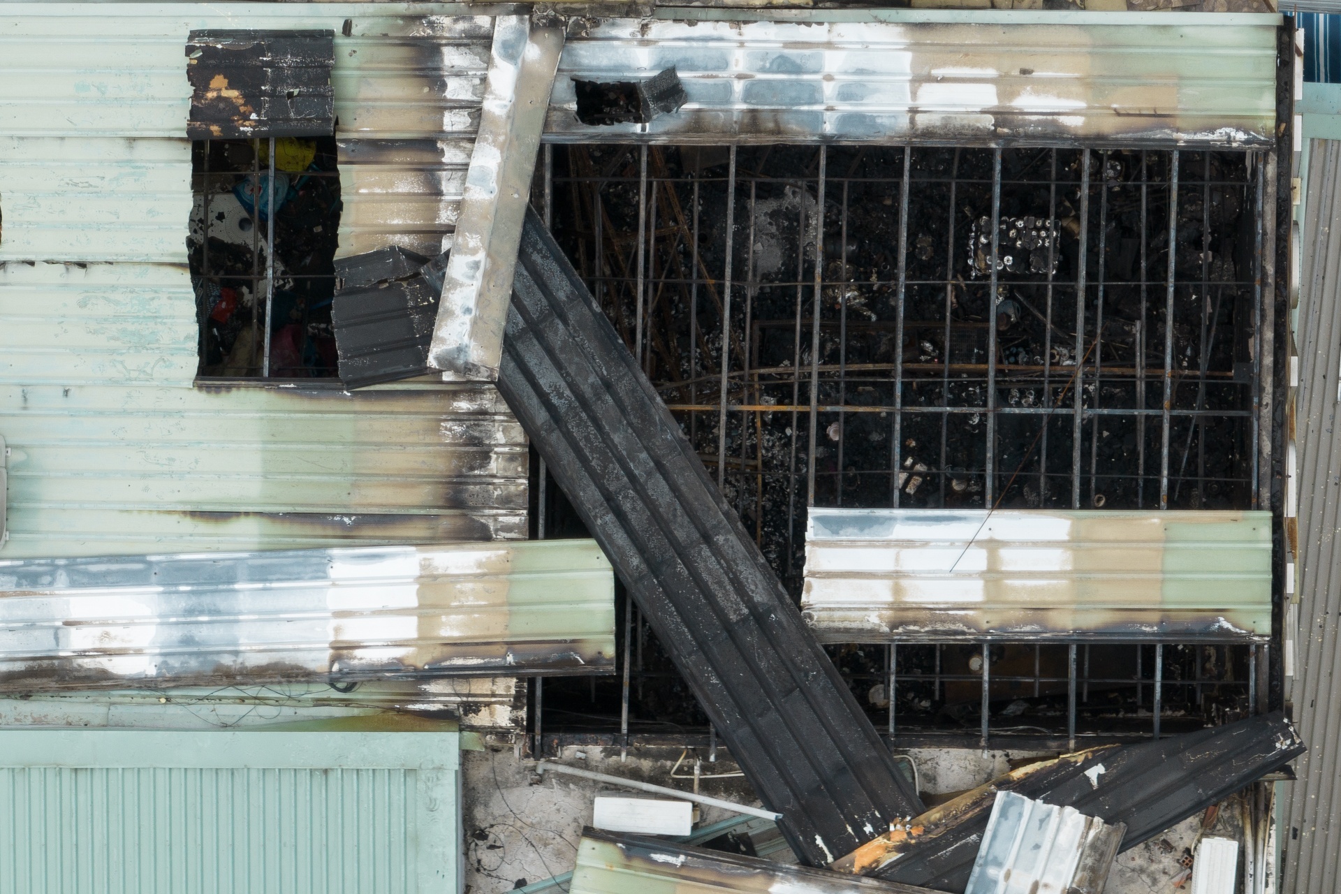 chay quan karaoke anh 2