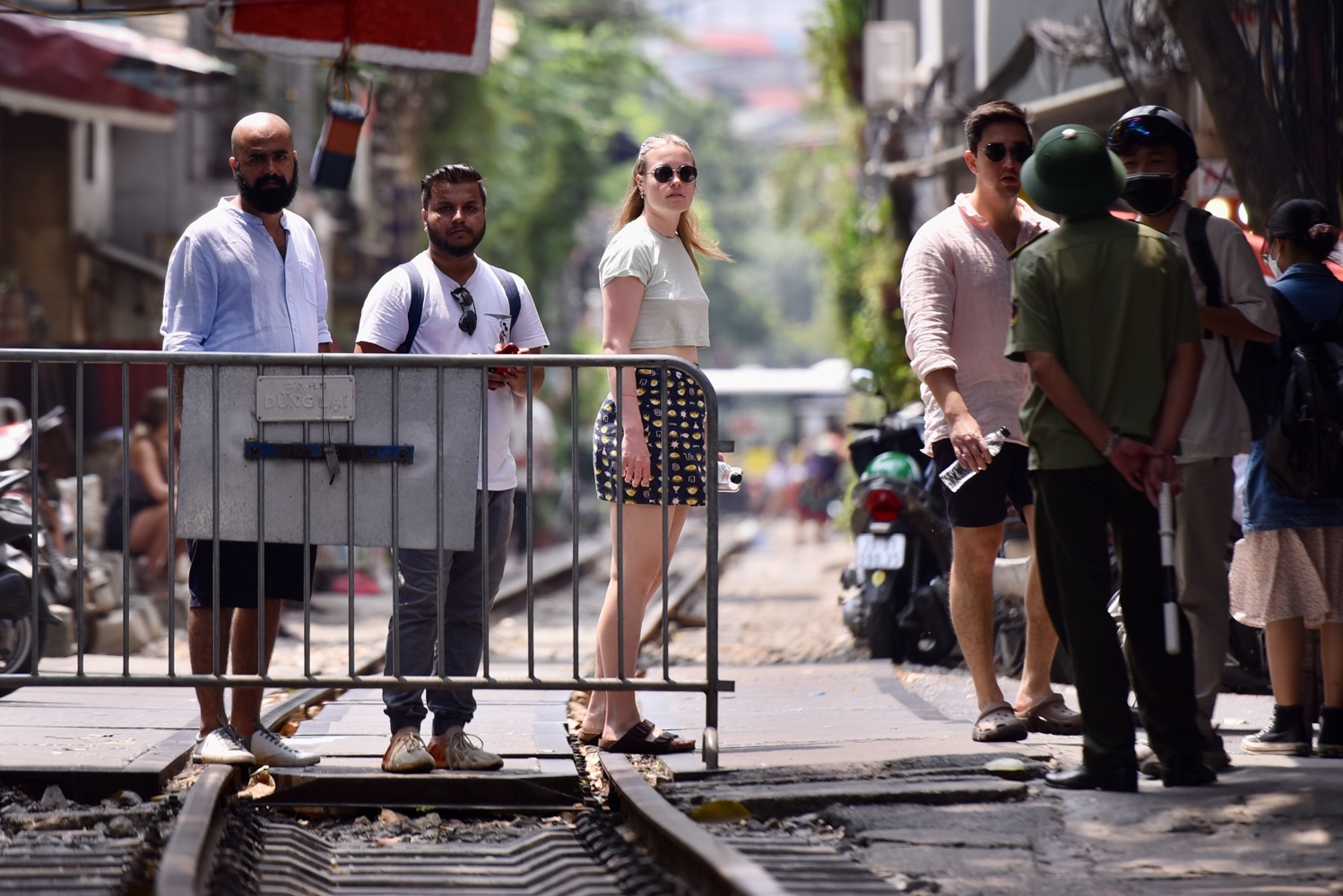 cà phê đường tàu ảnh 2 ca phe duong tau anh 2