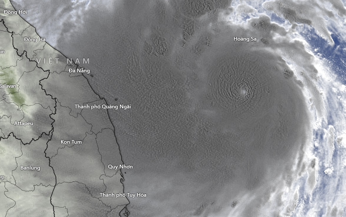 bao Noru tren Bien Dong anh 1