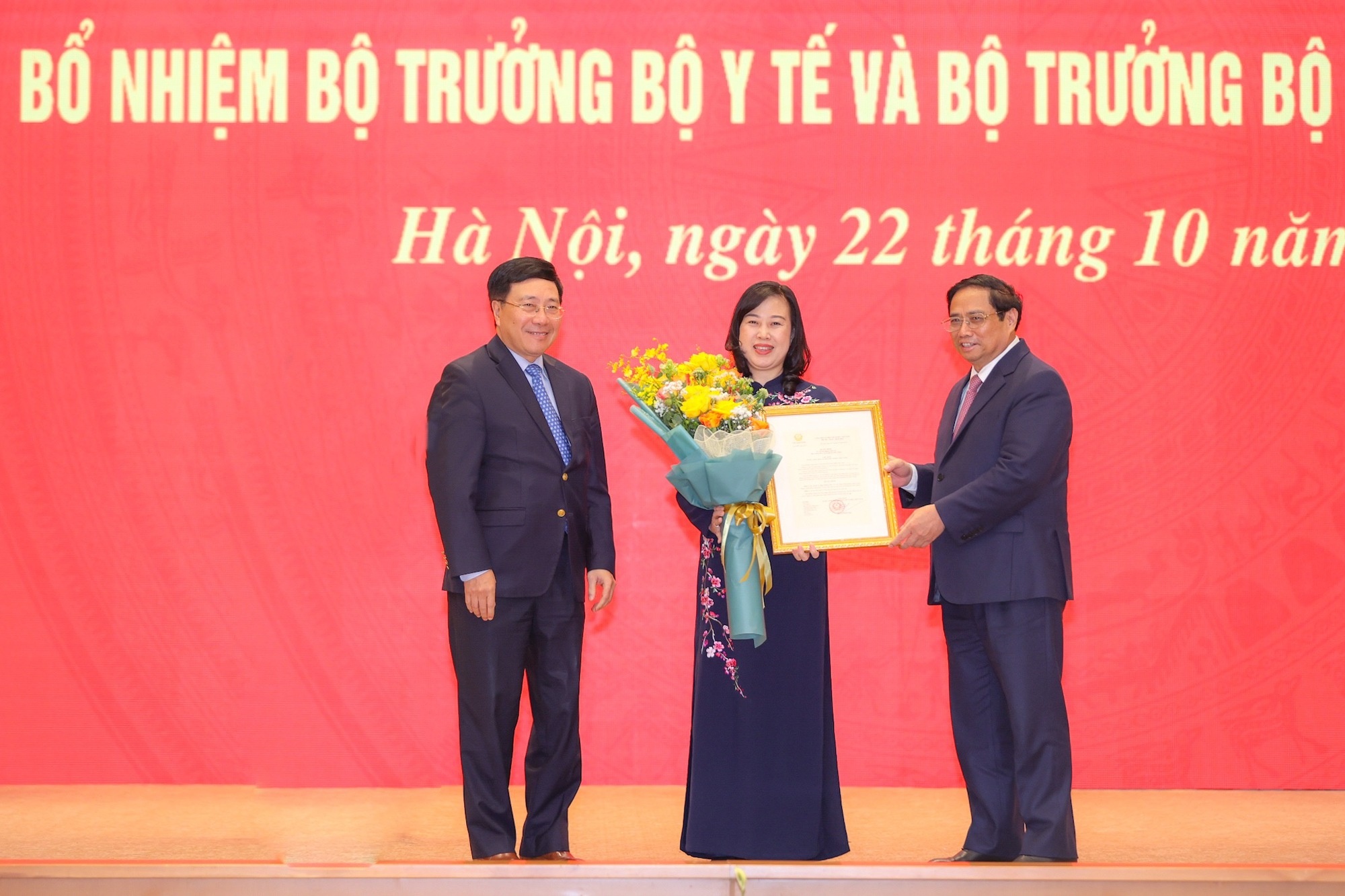 bo truong nhan quyet dinh anh 1