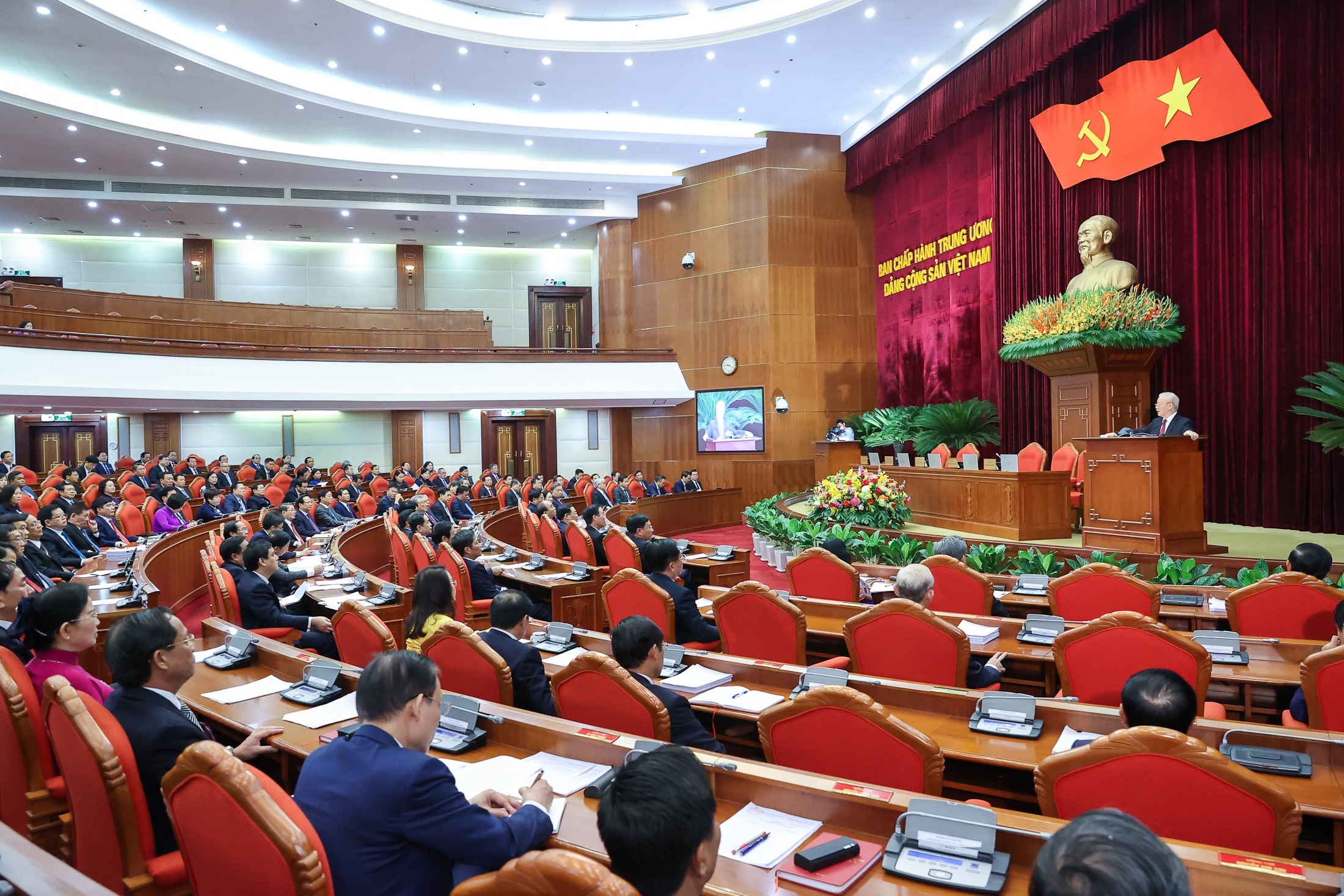 Hoi nghi Trung uong 6 anh 1