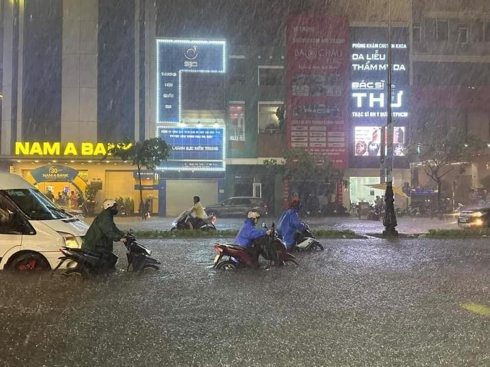 ngap lut Da Nang anh 4