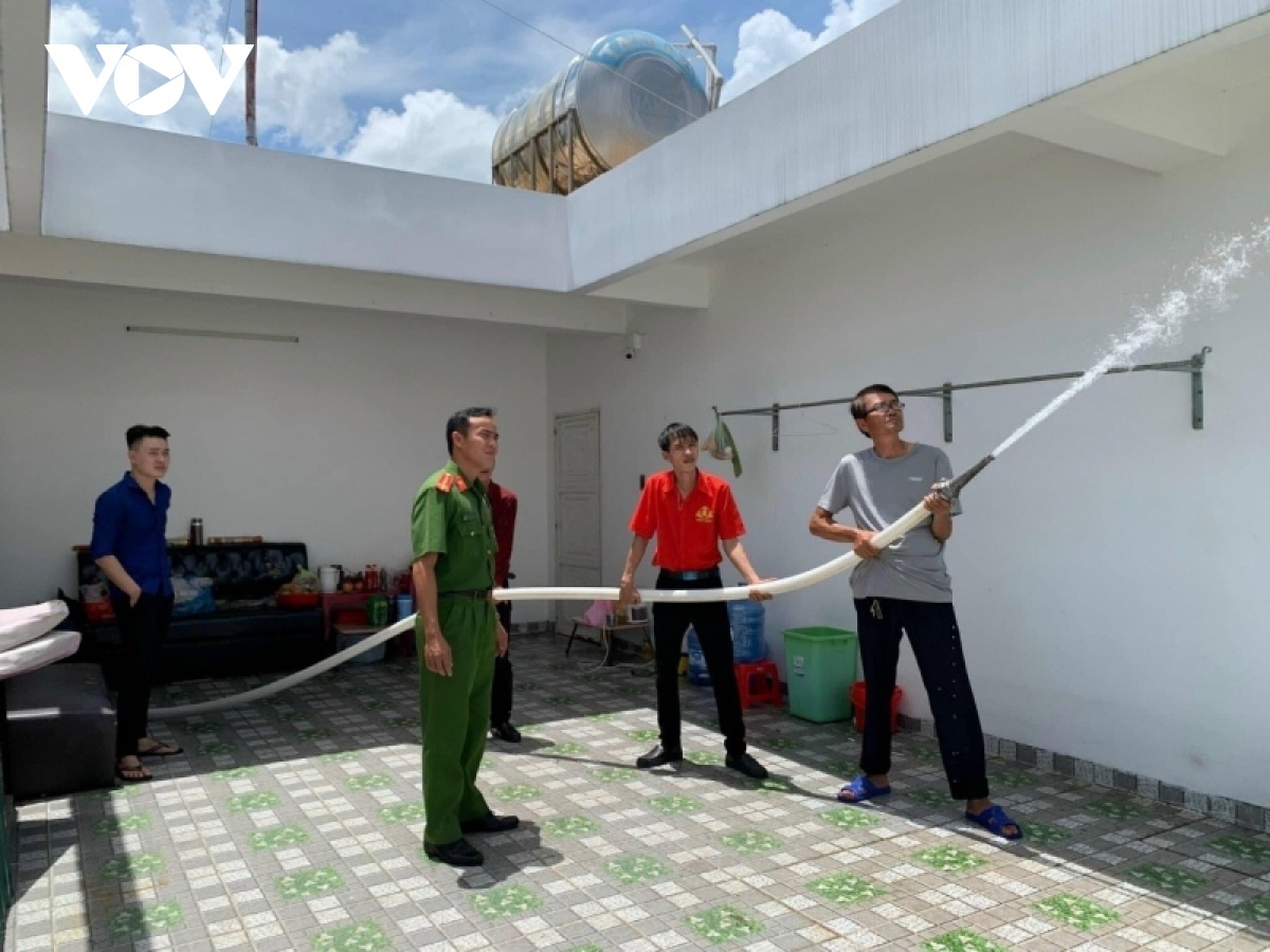 karaoke phong chay chua chay anh 2