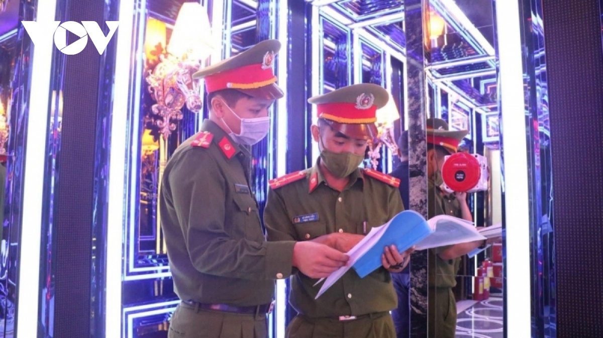 karaoke phong chay chua chay anh 3