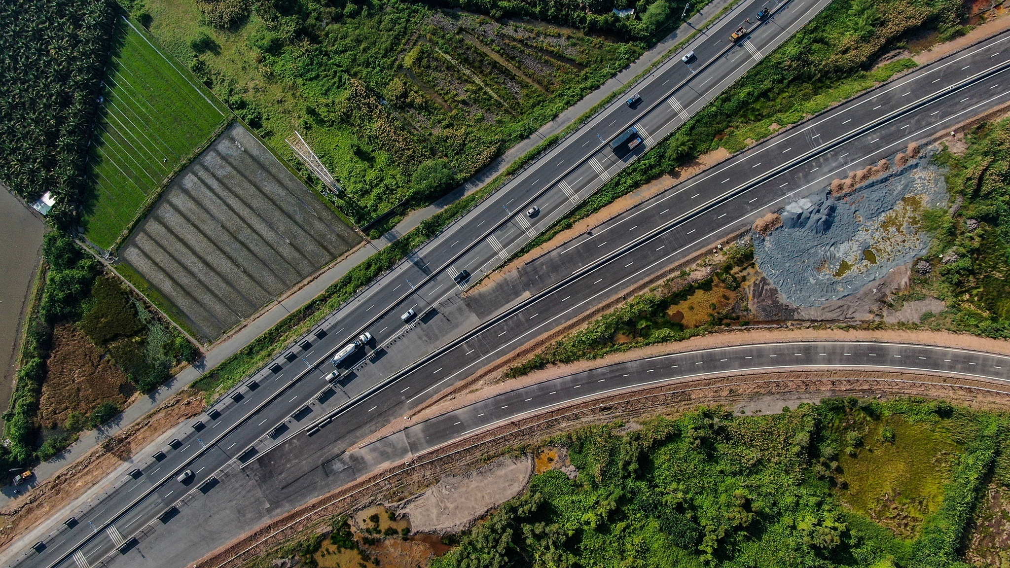 Danh kinh phi lon nhat tu truoc den nay de phat trien ha tang DBSCL hinh anh