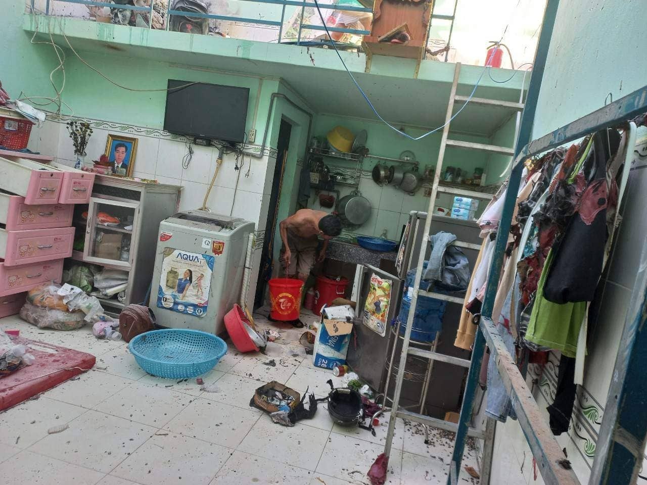 No ham cau nha ve sinh, co gai 19 tuoi bat tinh hinh anh