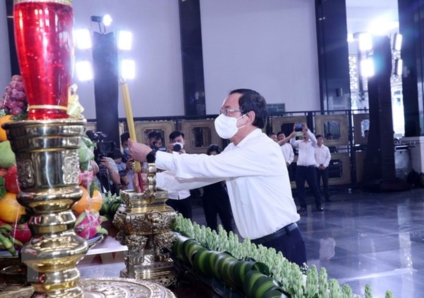 tuong niem nan nhan Covid anh 1