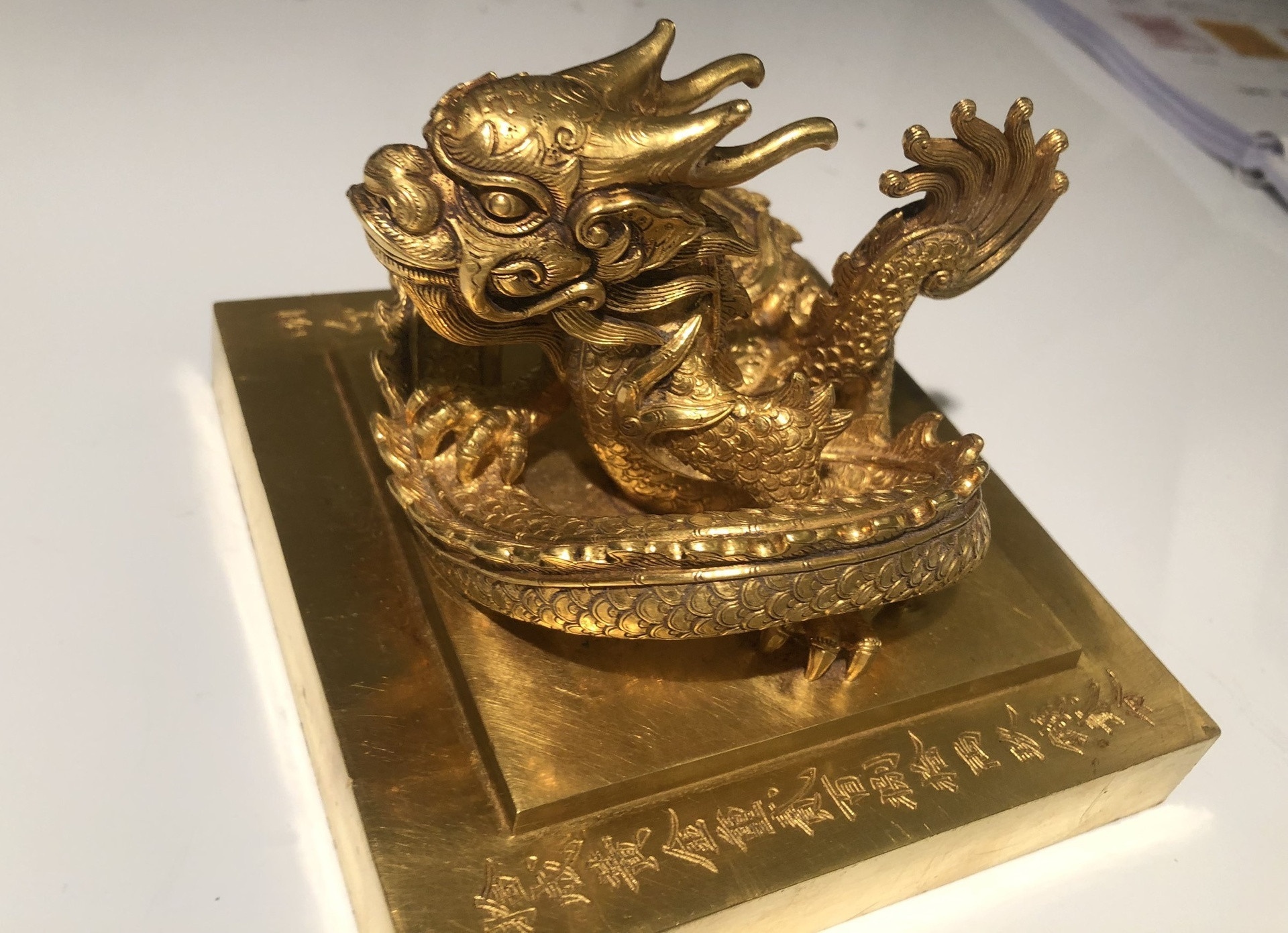 Chi phi dam phan an vang Hoang de chi bao duoc giu bi mat hinh anh