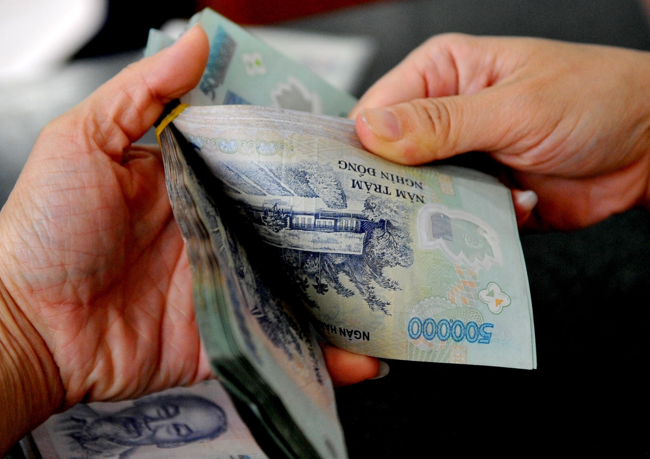 Luong cua can bo, cong chuc thay doi the nao trong nam 2023? hinh anh