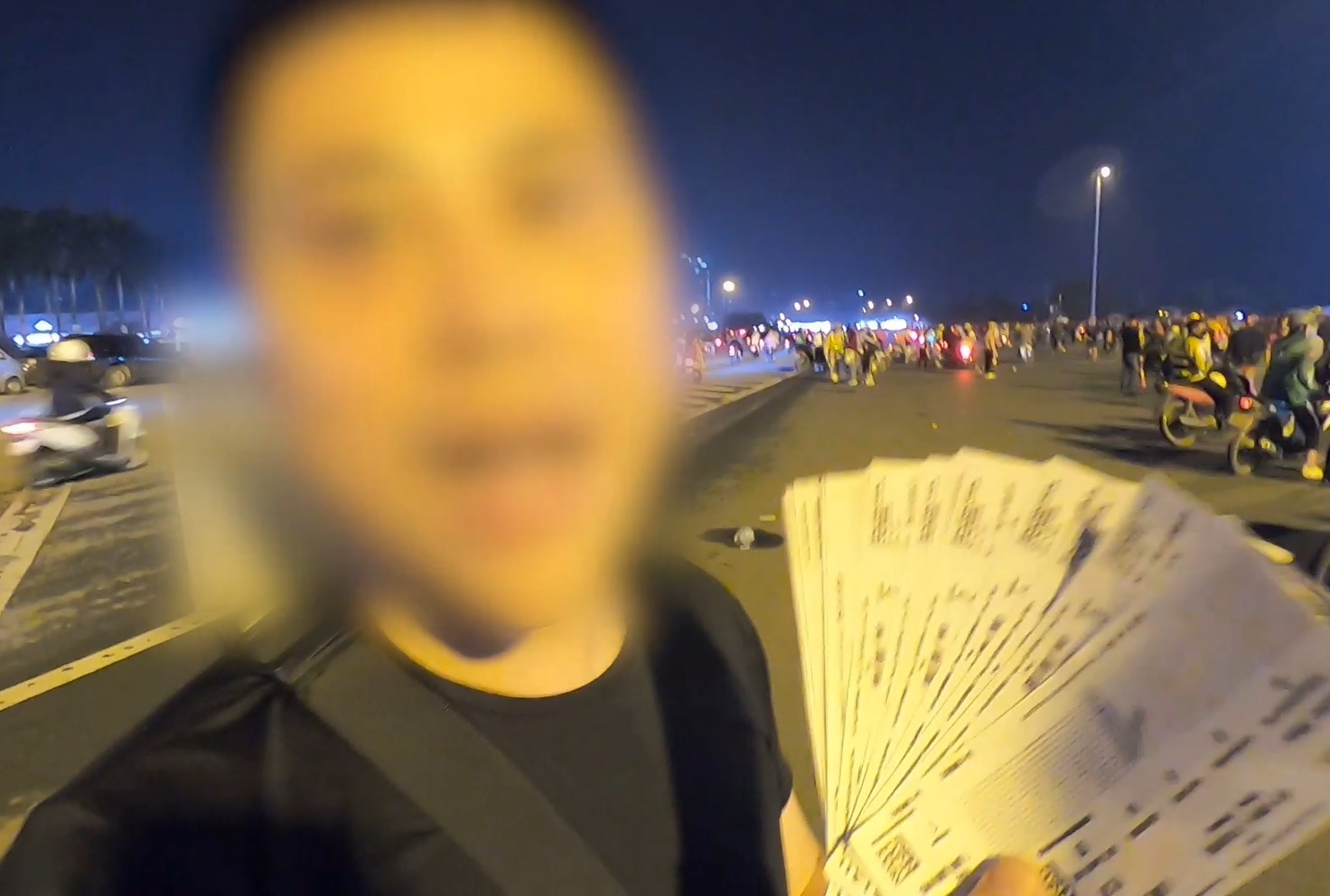 Sat gio chung ket AFF Cup, ve vao san My Dinh giam xuong 50.000 dong hinh anh