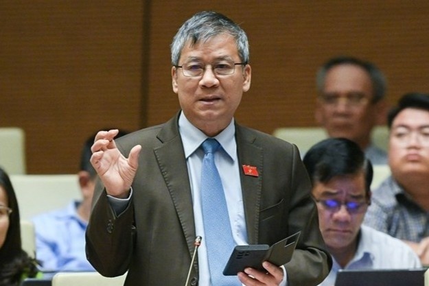 DBQH de nghi xay dung luat cu the hoa quyen chuyen doi gioi tinh hinh anh