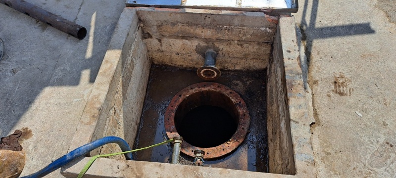 ngat khi duoi ham xang anh 1