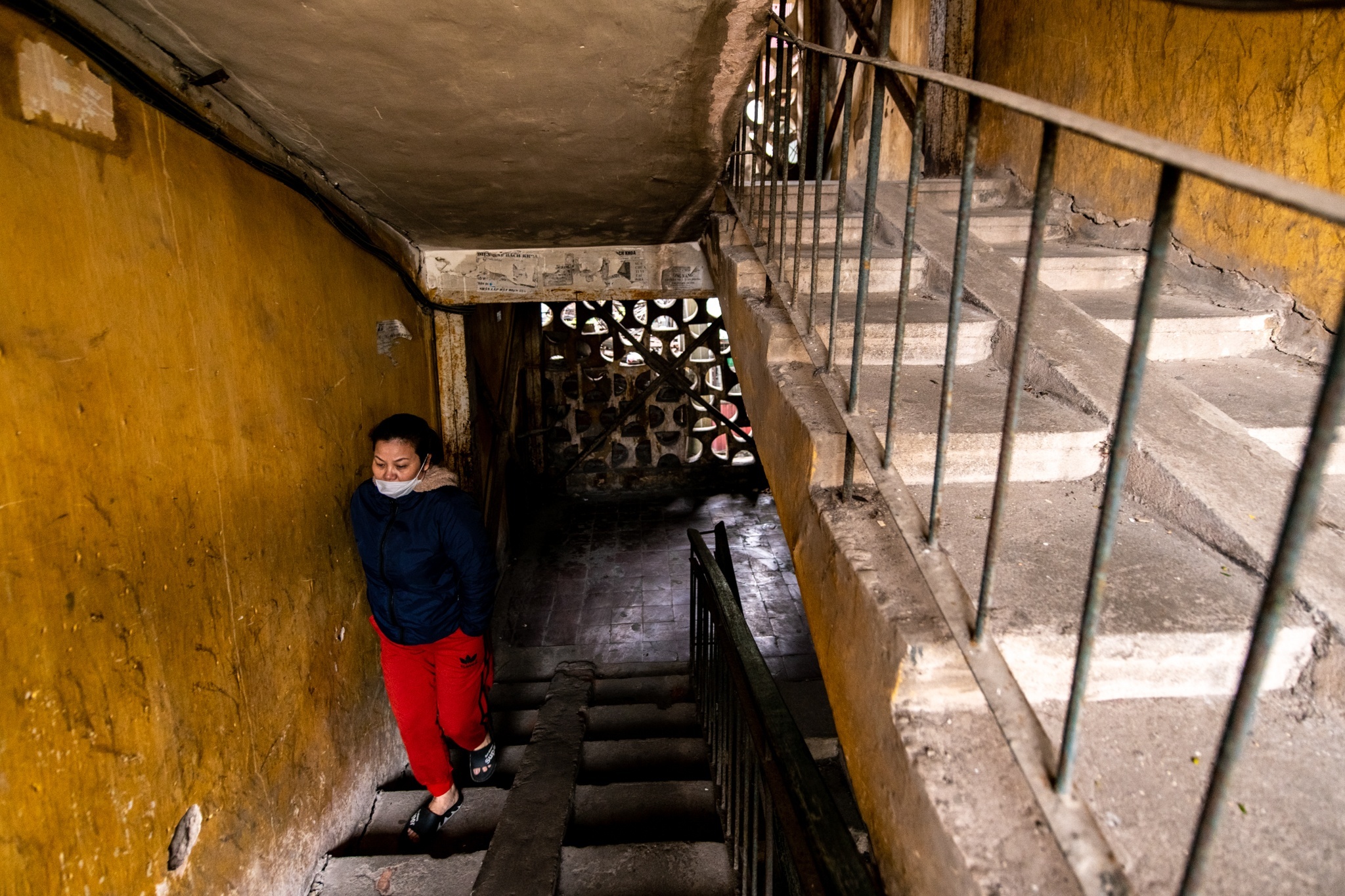 Tinh the 'di khong duoc, o chang xong' o chung cu cho sap hinh anh