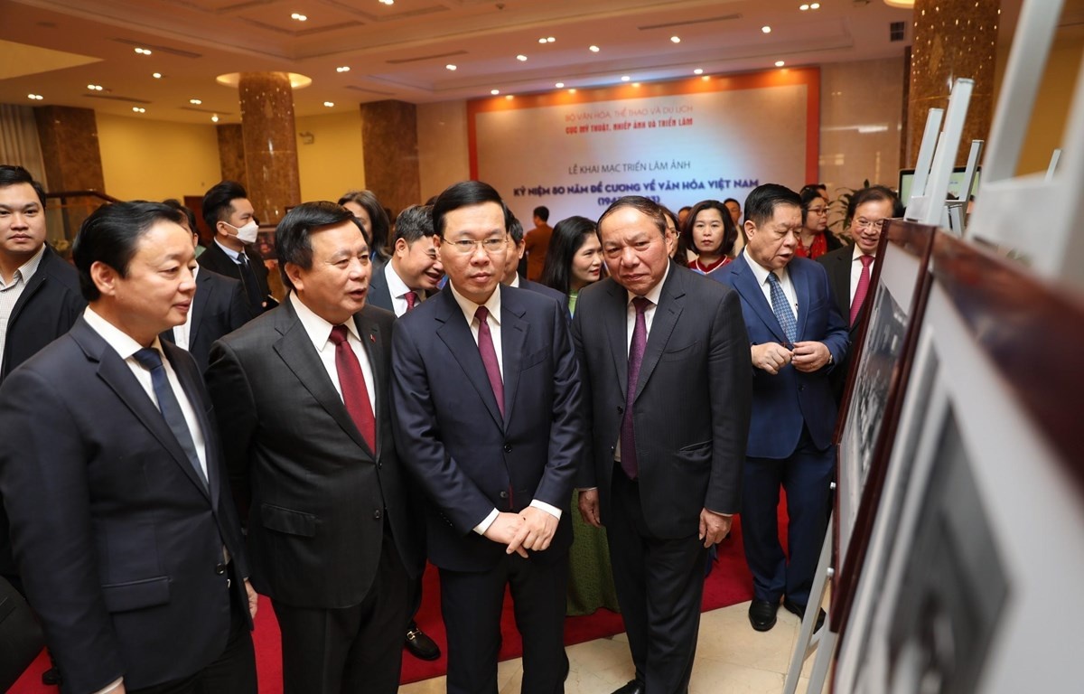 80 nam De cuong Van hoa: Khang dinh tu duy chien luoc cua Dang hinh anh