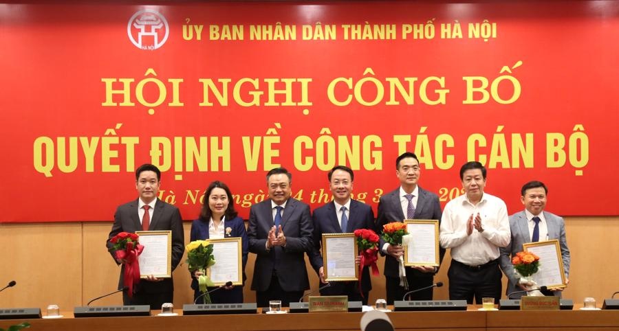 Ha Noi co 3 tan giam doc so hinh anh