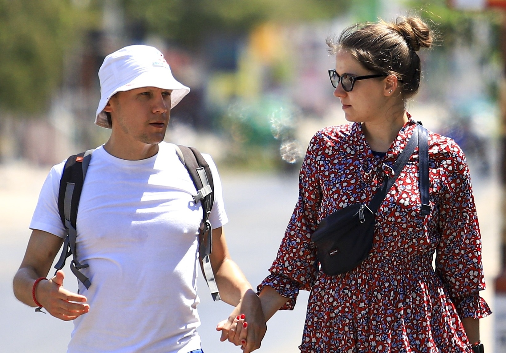 Xem xet nang thoi han thi thuc dien tu len 3 thang hinh anh