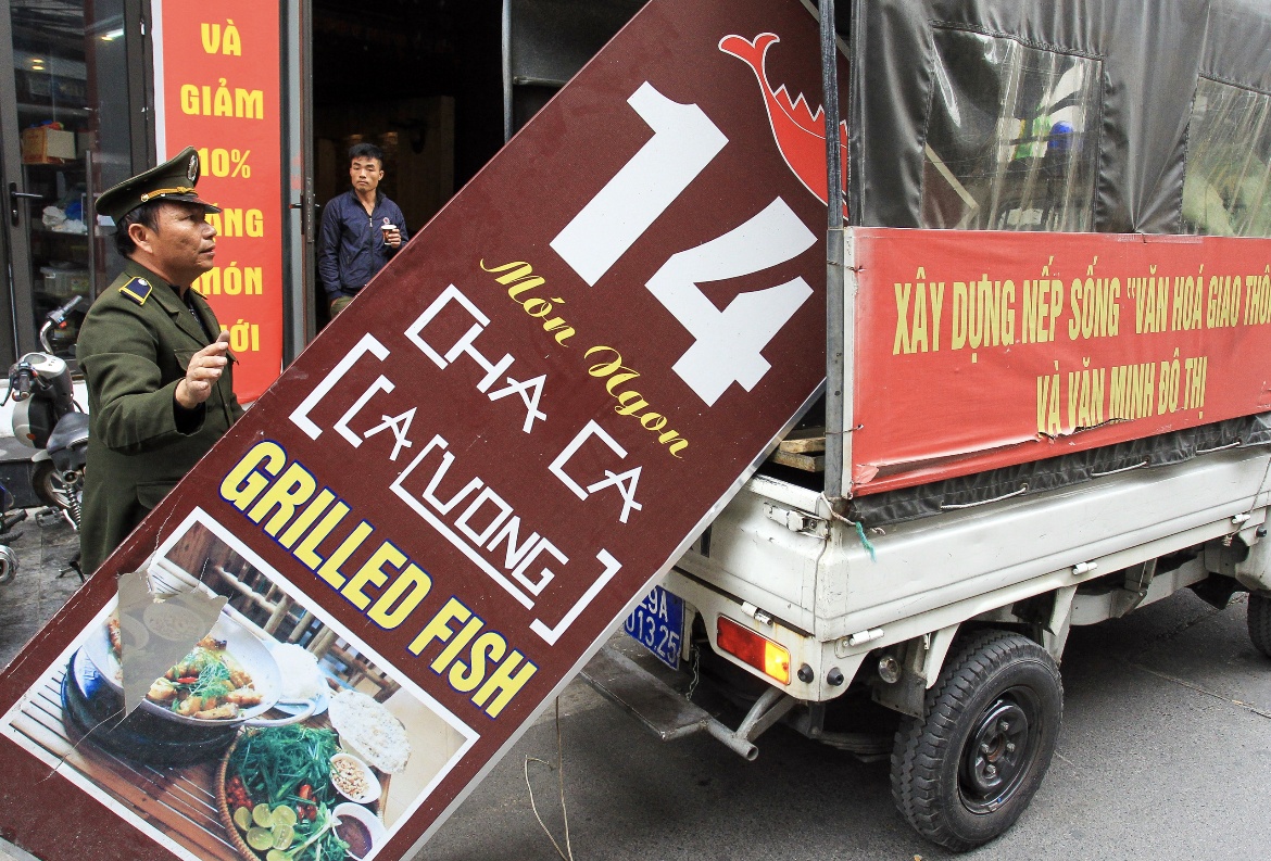 Bi thu Ha Noi: Thanh pho van minh khong the quanh nam di dep via he hinh anh