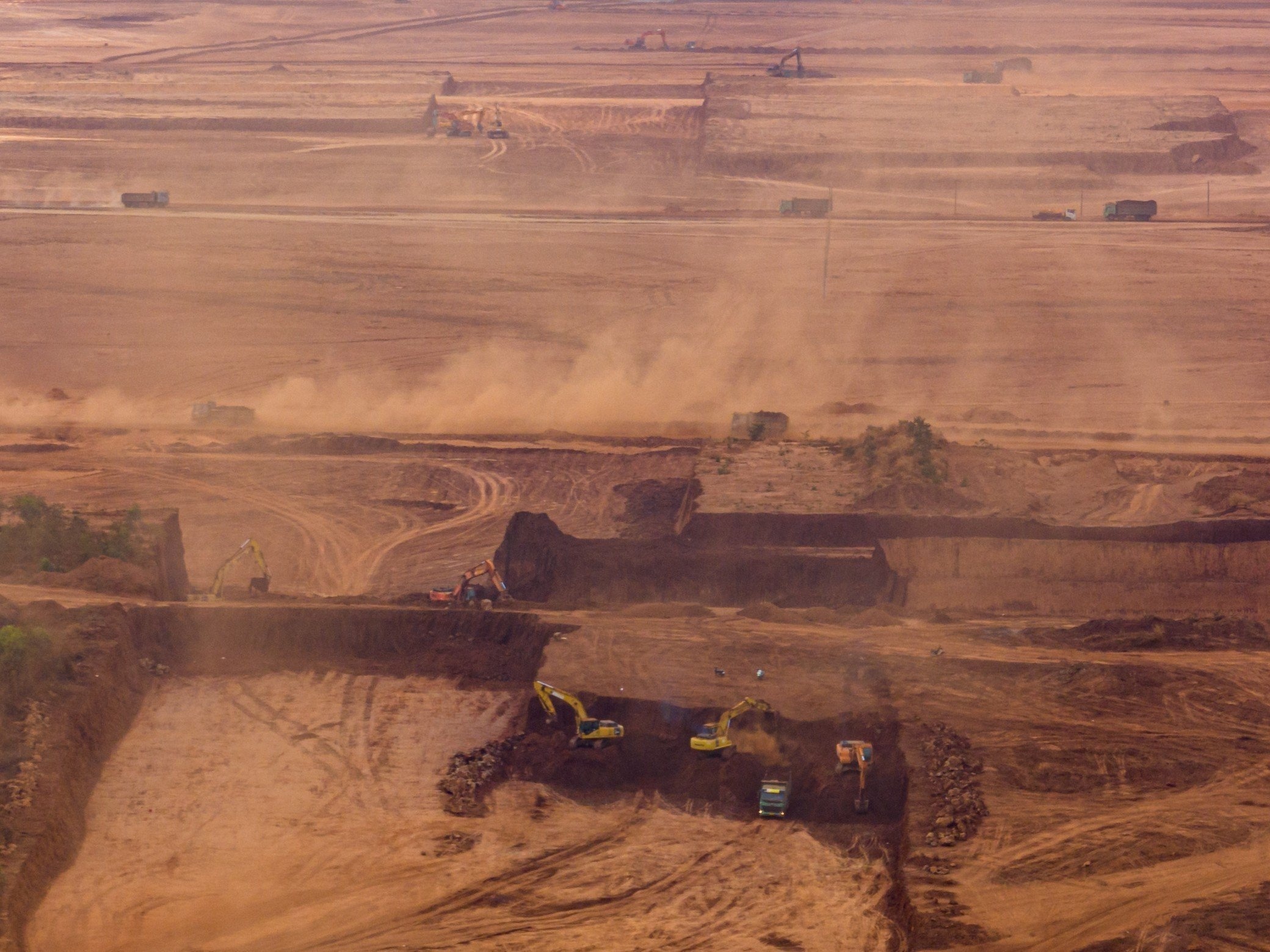 ACV bi phat 270 trieu dong vi gay o nhiem bui o san bay Long Thanh hinh anh