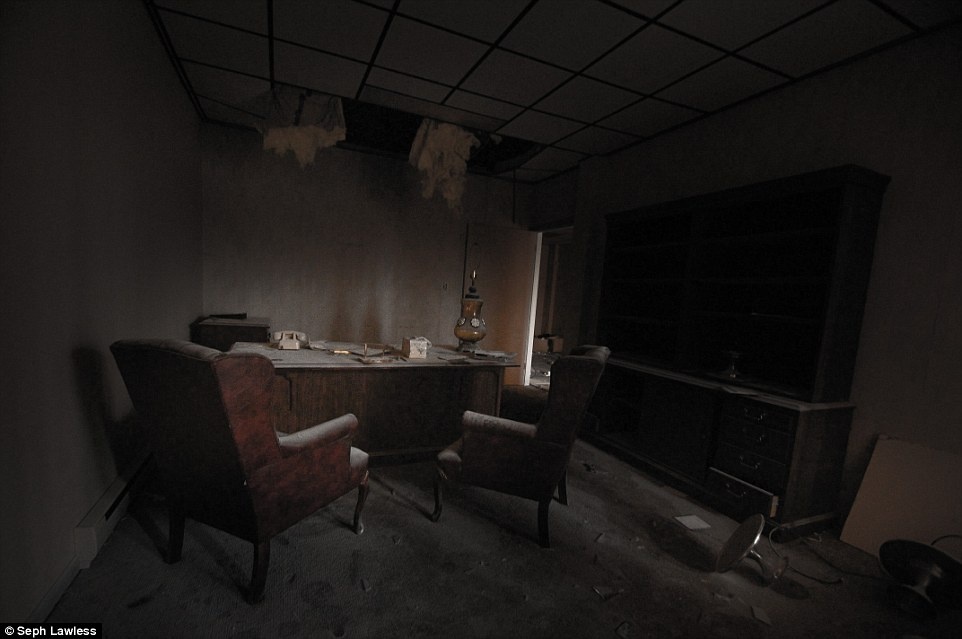 Ben trong thien duong trang mat bo hoang anh 11