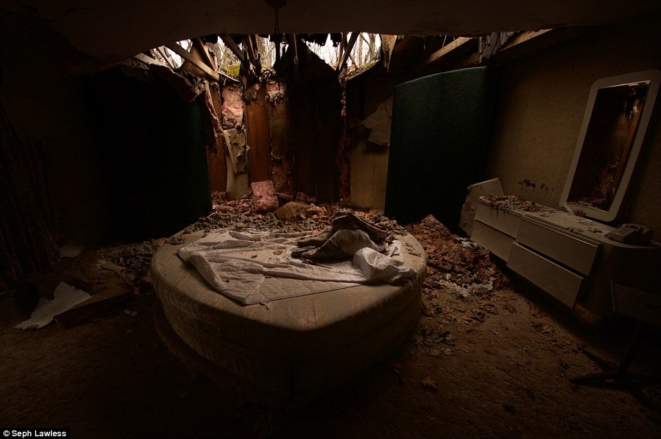 Ben trong thien duong trang mat bo hoang anh 17